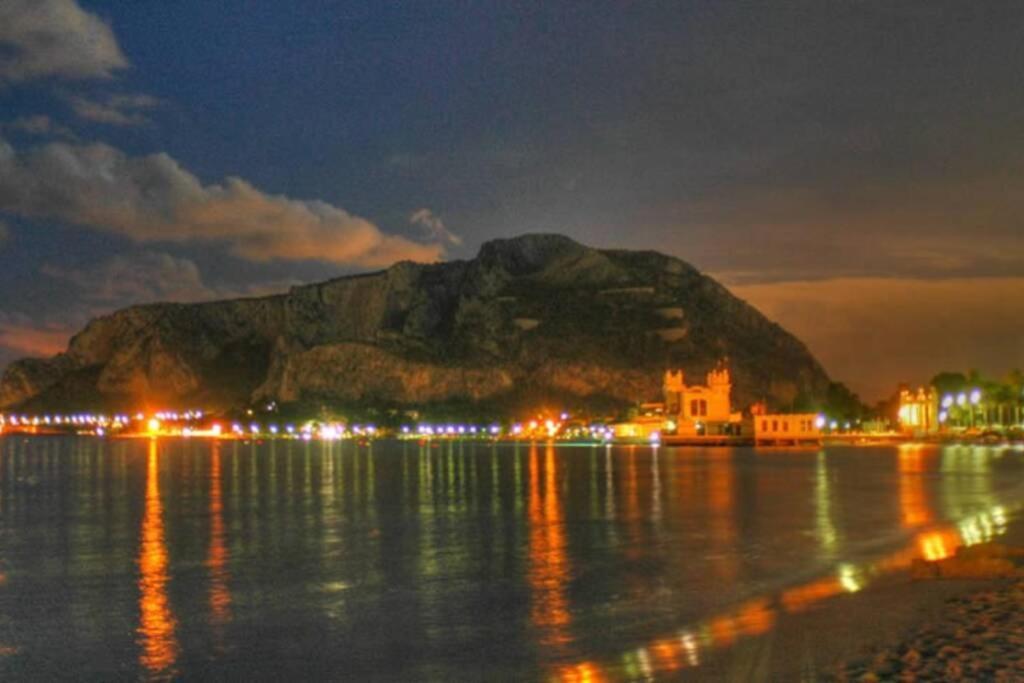 Ferienwohnung La Casetta Di Giuli Palermo Exterior foto